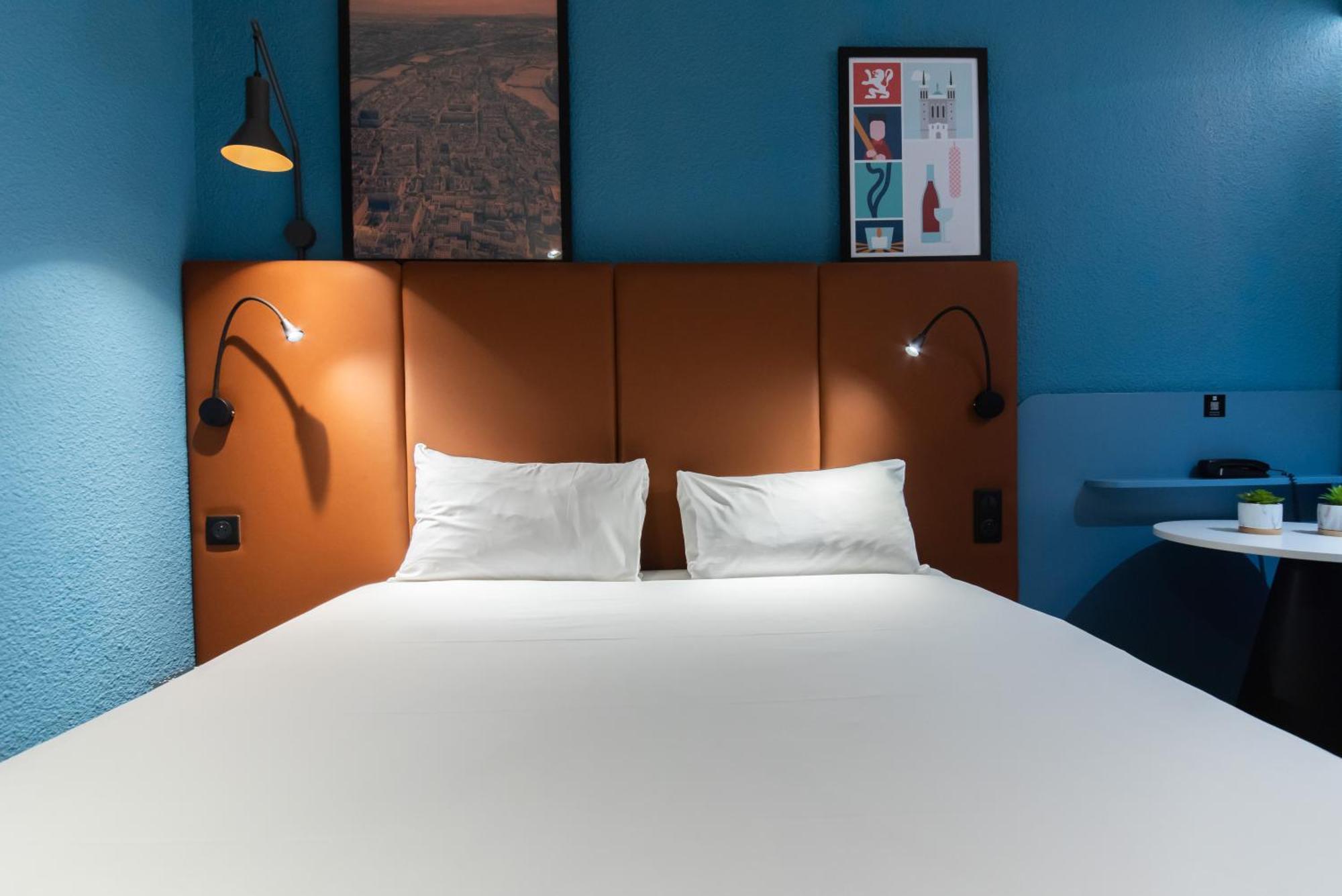 Ibis Lyon Nord Hotel